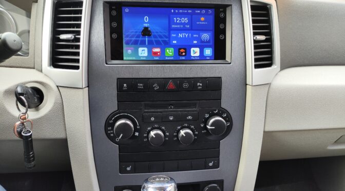 Wymiana oryginalnego radia Jeep Grand Cherokee WK na nowe z androidem